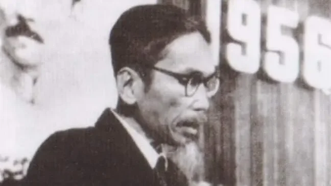 Nhà văn Phan Khôi dự kỷ niệm 20 năm mất nhà văn Lỗ Tấn tại Trung Quốc, năm 1956.