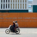 Cổng Trường THPT chuyên Tuyên Quang. Ảnh: Nguyên Bảo/Báo Tuổi Trẻ.
